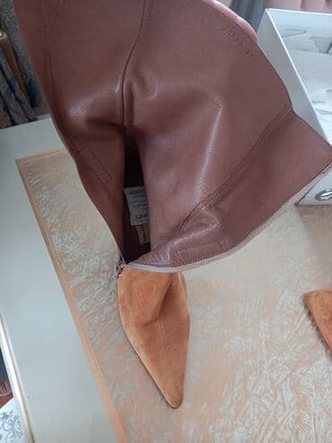 qadın üçün qış zamşa botfortları: Türkiyə istehsalıdır. Toplune firmasıdır. Ölçü 37. Üstü təbii nubuk — 4