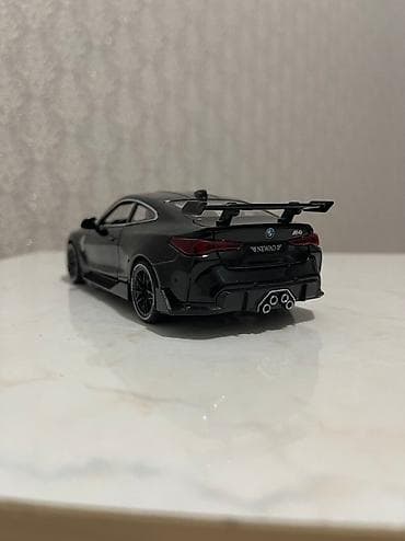 qedimi pullar: BMW M4 competition 1/32 ölçüdədir yenidir. Metrolara çatdırılma — 2