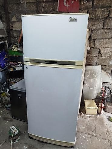 Soyuducu – üstdən donduruculu, ikikameralı model Xüsusiyyətlər: -