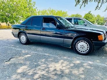 Mercedes-Benz 190-Series: 1.8 l | 1992 il Sedan — 6