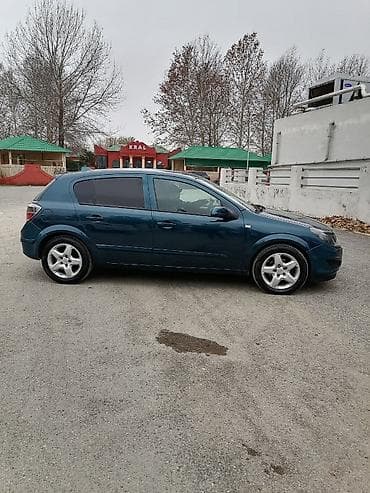 kia optima farasi: Opel Astra: 1.3 l | 2007 il 274276 km Hetçbek — 4