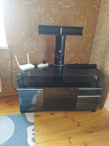 круглый стол трансформер: Б/у, Прямой ТВ стенд, С полками, Стеклянный — 2