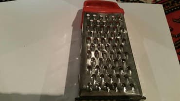 Surtgec yenidi isrifade edilmeyib qiymeti 1 azn bazarliq ucun setkada