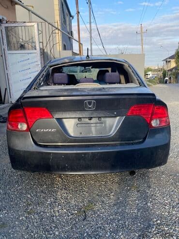 предохранители хонда аккорд 7: Ön hissəsi zədələnmiş və bəzi hissələri əskik olan boz rəngli Honda — 2