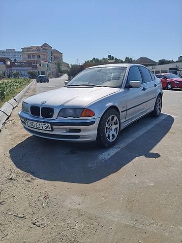 bmw z3: BMW 3 Series E46 sedan - Korpus: 4 qapılı sedan, gümüşü rəng - Salon — 1
