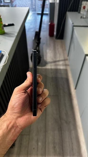 ipad 8 32: IPhone 14, 128 GB, Qara, Face ID — 2
