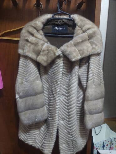 Куртки: Шуба, L, цвет - Бежевый — 1