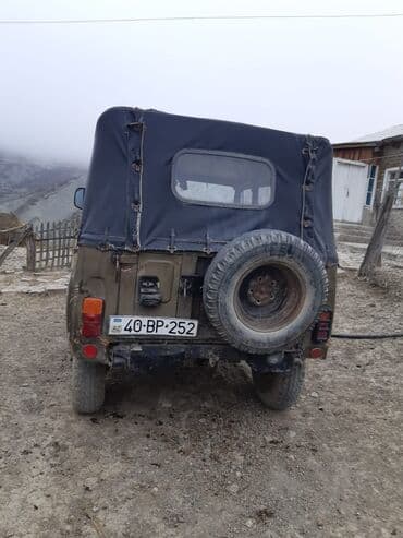 işlənmiş akkumulyator: UAZ off-road avtomobili Xüsusiyyətlər: - Tam ötürücülü (4x4) — 5