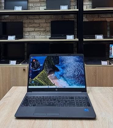 komputer 16 gb ram: HP 15.6 ", Intel Core i3, 128 GB — 3