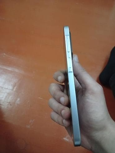 iphone 18 qiymeti: Samsung Galaxy A17, rəng - Gümüşü, Barmaq izi — 5
