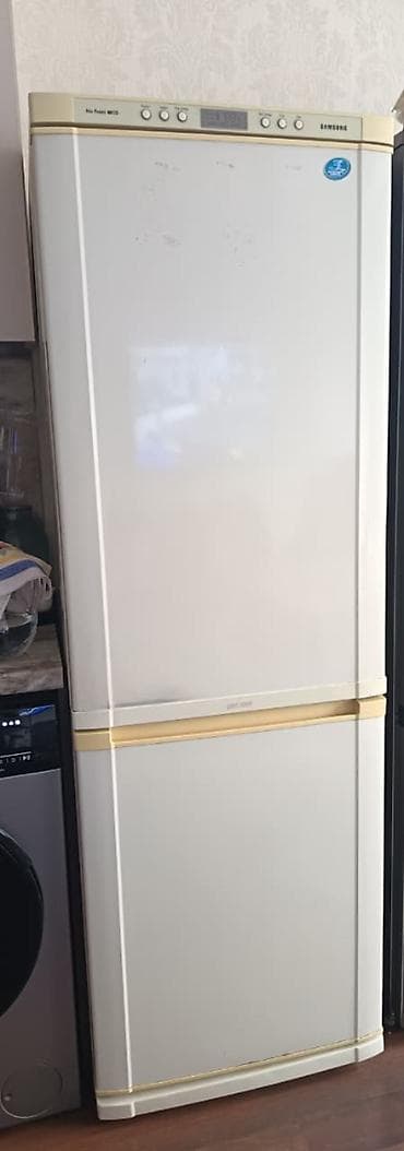 Xarab 2 qapılı Samsung Soyuducu Satılır, rəng - Ağ — 1