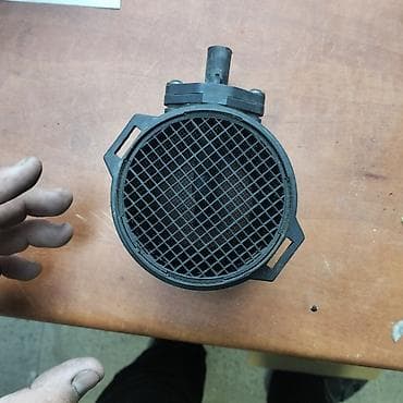 - Üzərindəki kod: 0 280 217 515
- arginaldi qoyub yoxlaq lazimdi