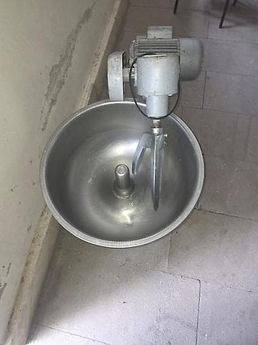 kafe mebel: Sənaye tipli xəmir yoğurma maşını 30 kq 30 kiloqram - Güclü elektrik — 1