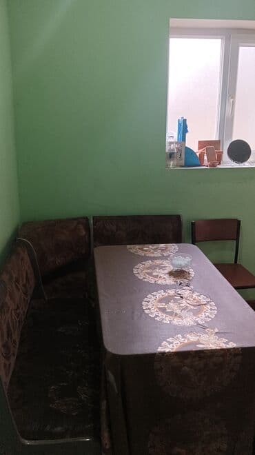 otaq yoldası: Kohne Corat merkeze cox yaxın yerde 4 otaq 2 kuxna hamam 104 kvadrat — 5