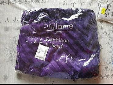 is cekmesi: Oriflame brendinə məxsus bu şarf tünd bənövşəyi və parlaq mavi — 1