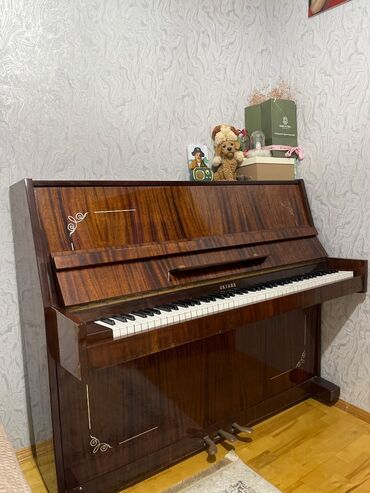 Sintezatorlar: Fortepiano satilir Üc pedal Pianino. Sumqayit. Elaqe ucun WhatsApp — 1