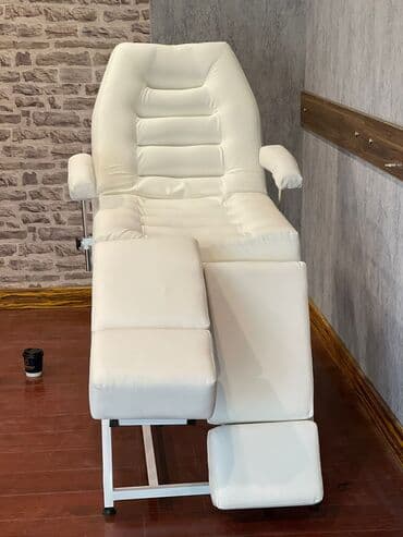 тапчан бишкек: Kosmetoloji tam oturaq vəziyyətdə olan ayaqları tək tək qalxıb enən — 6