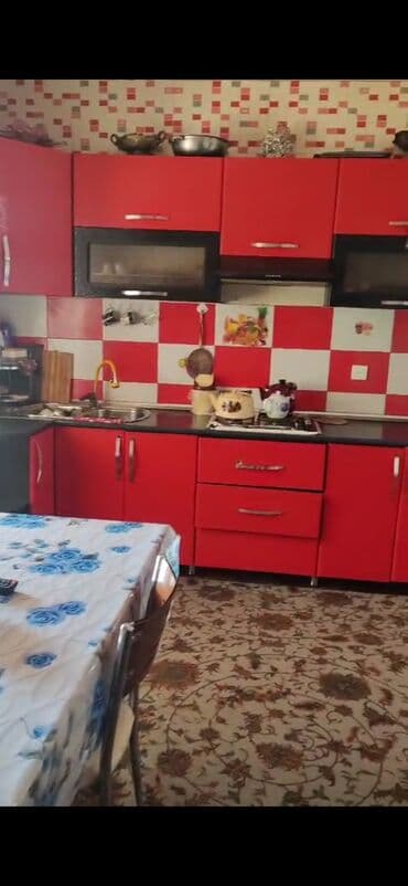 dernegulde kiraye ev: 4 otaqlı, 220 kv. m, Orta təmir — 10