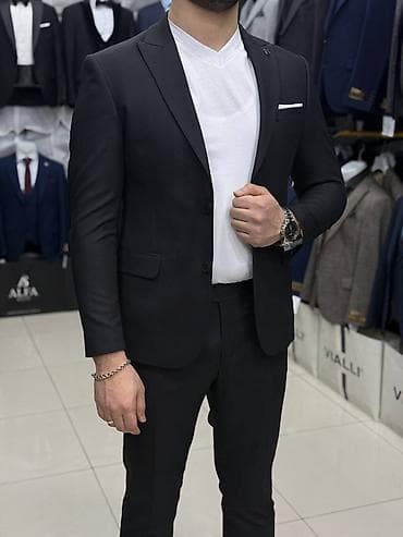Kostyumlar: Kişi kostyum dəstləri – klassik və slim fit kəsim - Modellər: - Tək — 2
