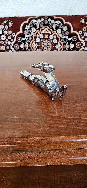 Metal maral fiquru – avtomobil kapotu üçün emblem/ornament — 1