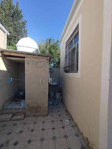 asma tavan: 3 otaqlı mənzil – tam mebellə - Geniş yataq otağı: iki nəfərlik — 8