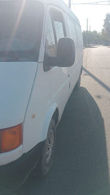 yuk maşını satılır: Il -1997. Ağ rəngli yük/furqon mikroavtobus Xüsusiyyətlər: - — 2