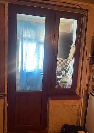 balka: Plastik (PVC) balkon qapısı və yanaşı pəncərə bloku - Rəng: ağac纹 — 3
