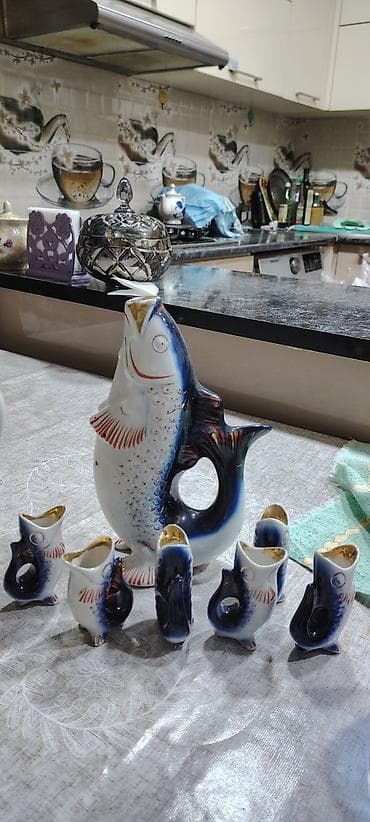 Porselen dekor və servis dəsti - Balıq formalı sürahi və 6 ədəd balıq