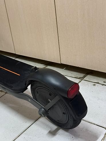 mi scooter: 2 aydı alınıb Xiaomi 6 təcili satılır sürət 25km gediş 25km adapteri — 2