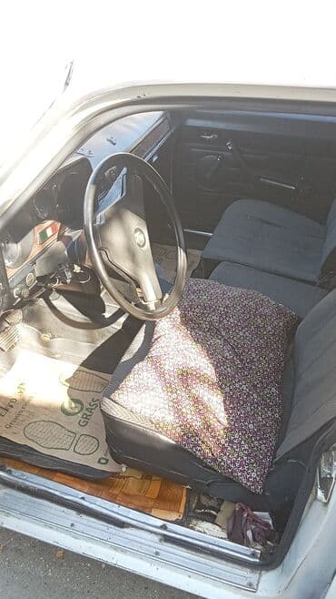 3D panellər: Yükdaşıma üçün modifikasiya olunmuş sovet istehsalı minik avtomobili — 16