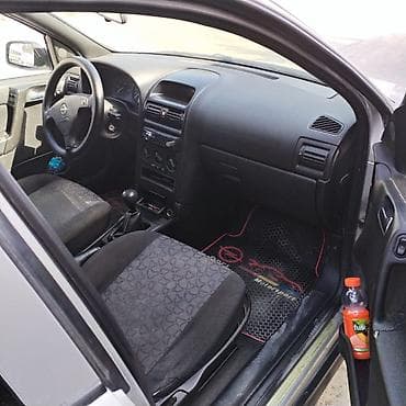 sade guzgu: Opel Astra: 1.6 l | 1999 il 260550 km Universal — 4