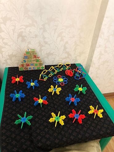 Другие конструкторы: Uşaq üçün konstruksiya dəsti - Rəngarəng plastik hissələrdən ibarət — 1