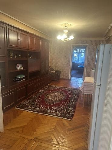 gencede ev alqi satqi: 3 otaqlı mənzil – tam mebelli - Plan: geniş zal, ayrıca yataq otağı — 3