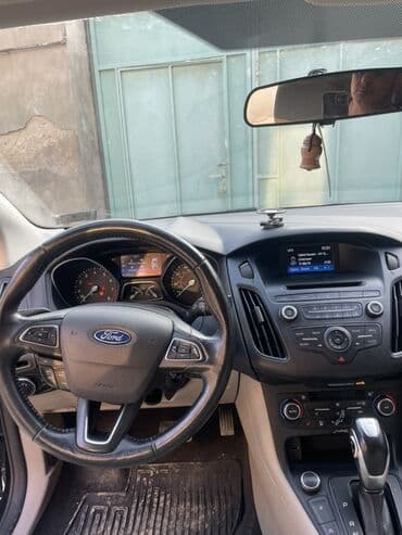 Avtomobil alışı: Ford Focus: 1 l | 2016 il 260 km Sedan — 8