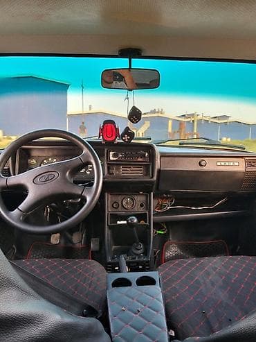 vaz 2107 abirsofka: VAZ 2107 sedan Xüsusiyyətlər: - Kuzov: 4 qapılı sedan, qaranın — 5