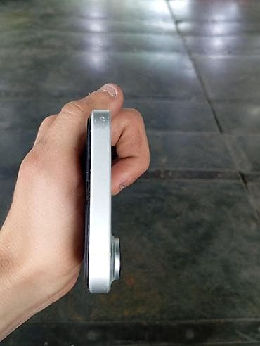 xarici hard disk satilir: IPhone Xr, 64 GB, Ağ, Face ID — 10