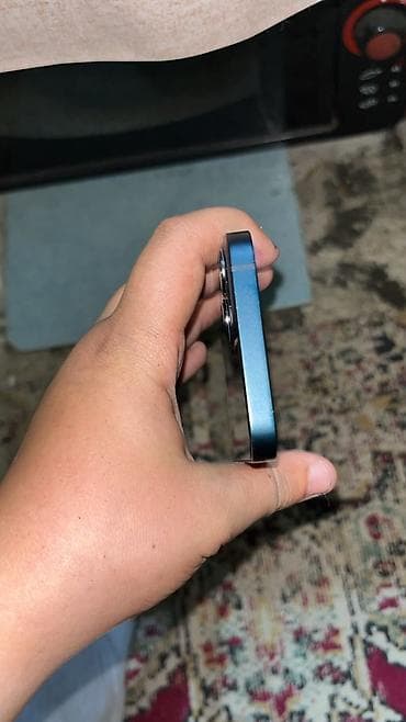 2.el telefonlar iphone: IPhone 13, 128 GB, Mavi, Face ID — 5
