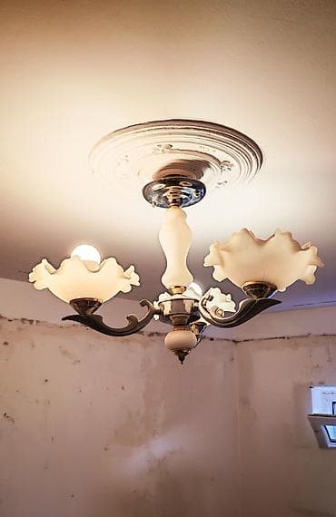 Другой декор и предметы интерьера: Люстра, 3 лампы — 3