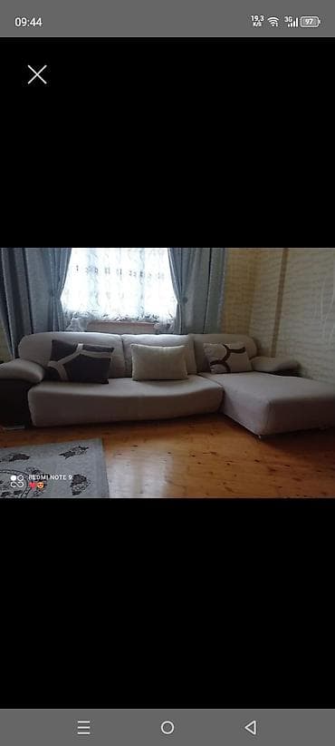 Ev üçün mebel: Künc divan, İşlənmiş, Açılmayan, Bazasız, Parça, Çatdırılma yoxdur — 1