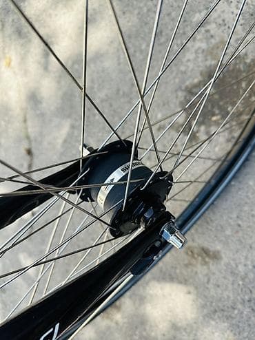 velosiped kameri: Corratec şəhər/trekkinq velosipedi - Yüngül alüminium çərçivə, rahat — 9