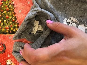 Avtokreslolar: Qız uşağı üçün geyim dəsti Tərkib: - 1 ədəd boz rəngli kapüşonlu — 10