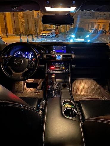 barmaqlıq: Lexus IS: 2.5 l | 2013 il Sedan — 10