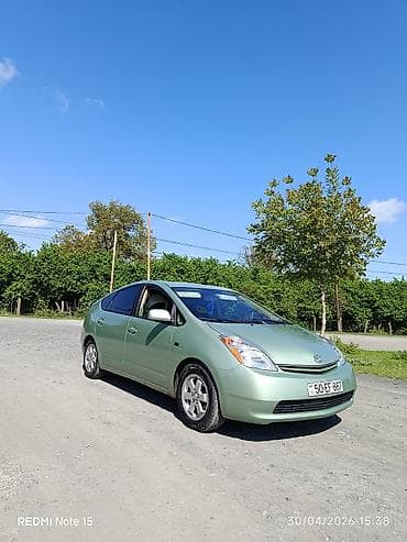 pirus diski: Toyota Prius (II nəsil) hibrid hetçbek - Rəng: açıq yaşıl (Metallic) — 1