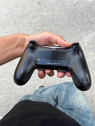 pc komputer: Sony DualShock 4 (PS4) oyun qolundan - Model: Sony DualShock 4 — 2