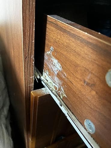 Digər mebel: Salam Wvaner 180 manat ela vezziyetdedi 2 komod 40 manat Guzgulu — 3