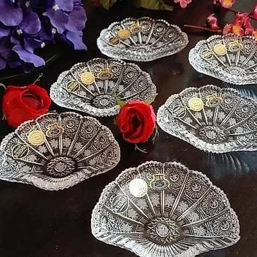 mis samovar satilir: Bohemia firmasi Çex xrustal razetkalar. 6 ededi 50 azn — 2