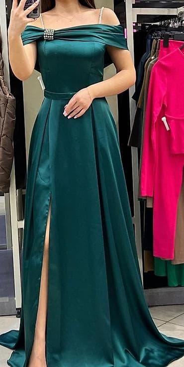 don: Zümrüd-yaşıl rəngdə gecə/ziyafət libası - Model: off-shoulder (açıq — 2