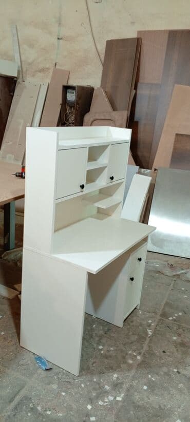 Трюмо на заказ: Ağ rəngli kompyuter/iş masası – yığcam və funksional dizayn — 2