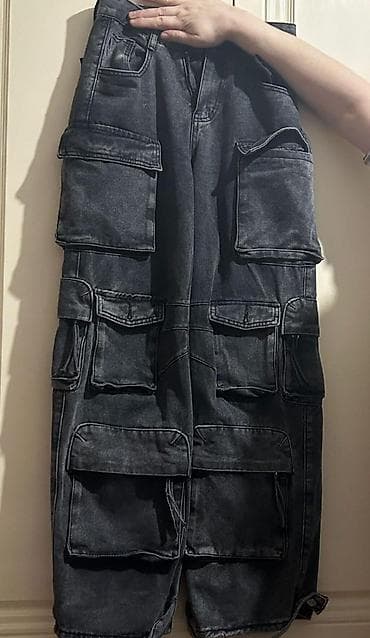 jeans: Geniş kəsimli, tünd-boz yuyulma effektli cins kargo şalvar az — 1