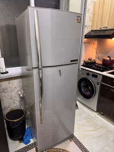 İşlənmiş 2 qapılı Toshiba Soyuducu Satılır, rəng - Gümüşü